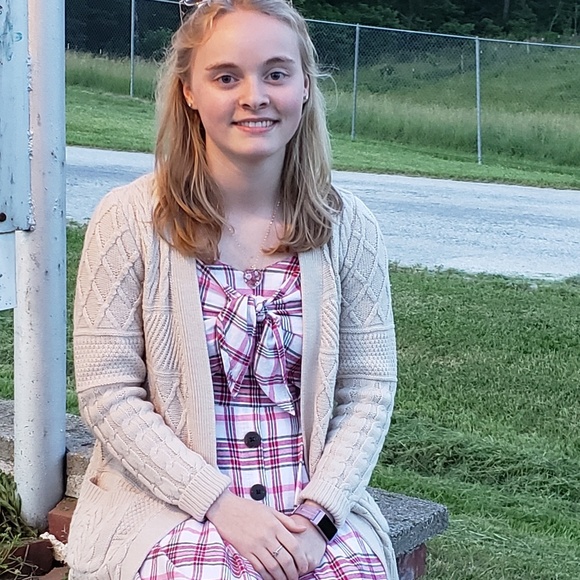 Meet your Posher, Brenda - Picture 1 of 1